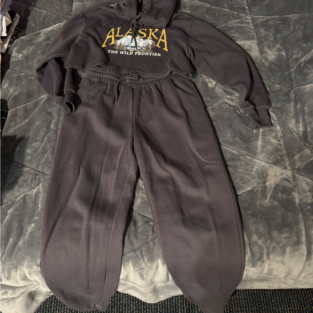 Alaska Graphic Hoodie and Joggers Set